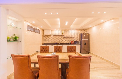 Central Pattaya Villa | Like Family-Friendly