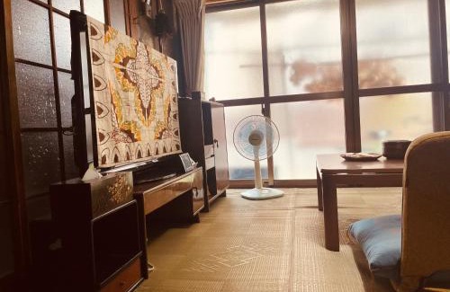 Hirakata Apartment | like living in a traditional Japanese house, Accessible! one group per day!