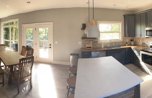 Dandridge House | Like New Lake & Mountain View Serenity from every room in the house!