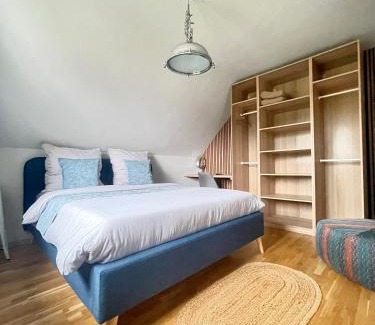 Petershagen b Fredersdorf b Berlin Apartment | LikeHome gemütliches Privatzimmer im Haus, Hasenfelder Weg 15 in Heinersdorf