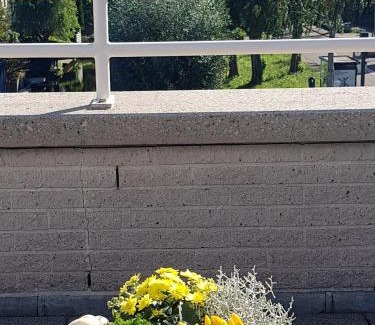 Municipality of Uithoorn House | Lil Amsterdam Topfloor a room ensuite with balcony