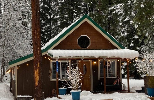 Ardenvoir Cabin | Lil Bigfoot Chalet