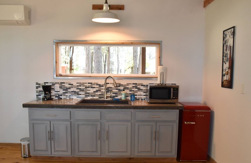 Canton Cabin | Lil' Cabin In The Woods