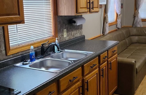 Big Sandy Cabin | Lil Cabin w/Hot Tub in Private Fenced in Area. Near KY Lake