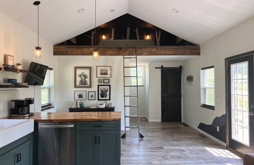 Lake George Cabin | Lil' White Buffalo - Tiny Lakehouse Glamping Cabin + RV Hookup