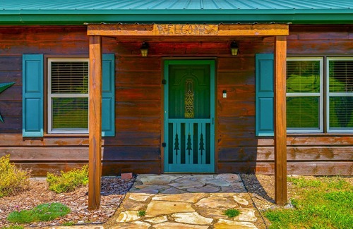 Hemp Cabin | "Lil Yellowstone" Adventurers retreat where flowing waters meet mnt valley views