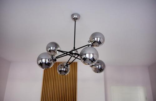 Bialoleka Apartment | Lila apartament