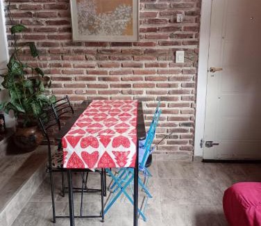 Agua de Oro House | Lila