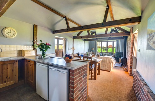 Irstead House | Lilac Barn - Two Bedroom House, Sleeps 4