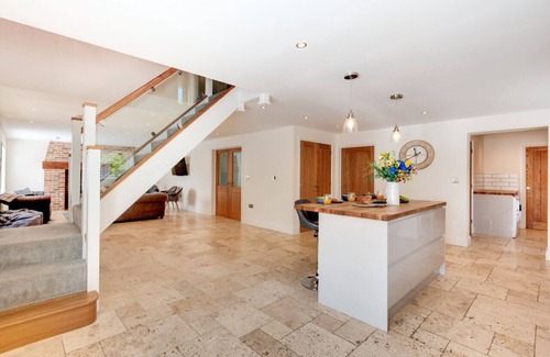 Irstead House | Lilac Cottage - Six Bedroom House, Sleeps 12