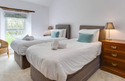 Port-Eynon House | Lilac House in the beautiful Swansea