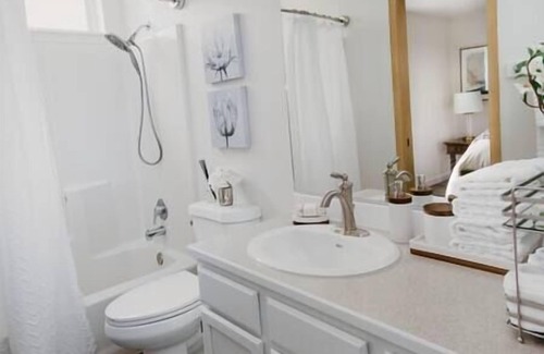 Post Falls Apartment | Lilac - Our Quaint Retreat in Post Falls