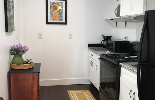 Canton Apartment | LilacTree Apt (#4) near SLU Canton NY