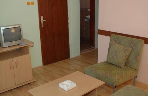 Pestani House | Lile Pestani Accommodation