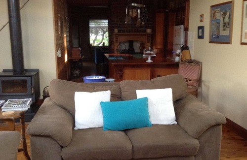 Barwon Heads Cottage | Lill Brey on Barwon Cottage