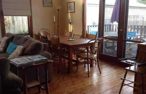 Barwon Heads Cottage | Lill Brey on Barwon Cottage