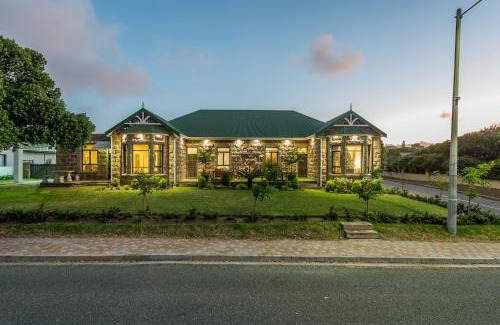 Linkside Apartment | Lilla-Bett Self Catering Accommodation Mossel Bay