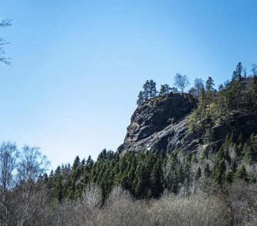 Taberg House | Lillberget Rymligt och modernt boende med utsikt över Tabergsberget