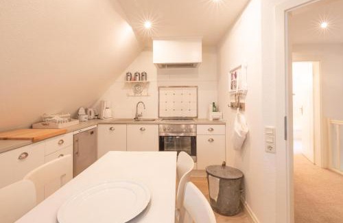 Drelsdorf Apartment | Lille Weiss-KEINE MONTEURE-