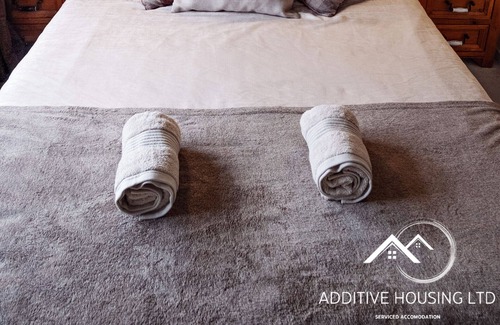 Hoole House | Lilly Cottage Romantic Log Burner & Sauna Retreat
