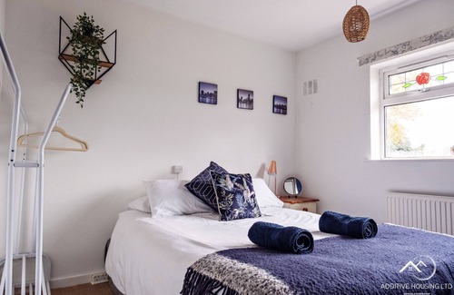 Hoole House | Lilly Cottage Romantic Log Burner & Sauna Retreat