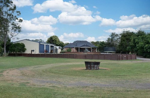 Wallalong House | Lilly Pilly Lodge