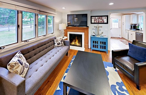Dennis House | Lilly Pond Place