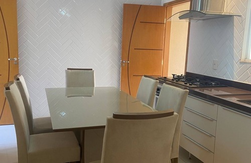 Brasilia House | Lilly Queen I, 1-Private bedroom with WiFi near to the Airport in Londrina