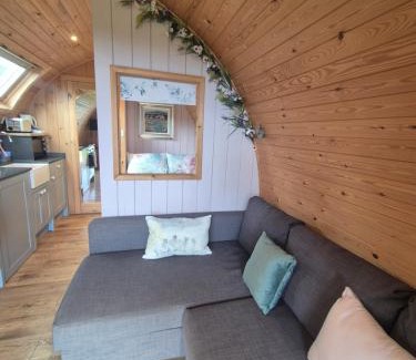 Saint Ola Cabin | Lilly's Lodges Orkney Hedgehog Lodge