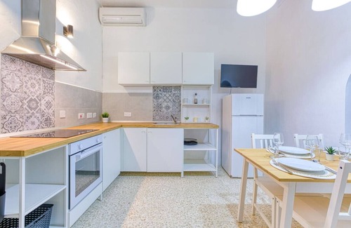 Madliena House | Lilly the Traditional Maltese Townhouse in Sliema