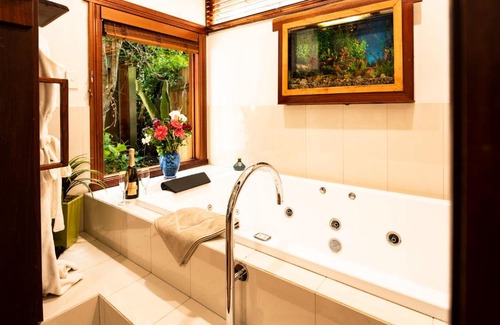 Balmoral Ridge Bed & Breakfast | Lillypilly's Cottages & Day Spa