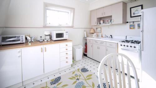 Cape May House | Lillys Butterscotch Cottage-5 Bdrm Wbonus Loft!