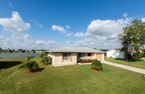 Port Charlotte House | Lilsis by the Lake