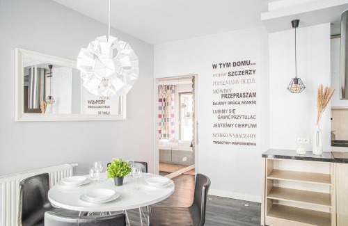 Gdansk City Center Apartment | Lily Apart - Waterlane Pool & Gym Apartment