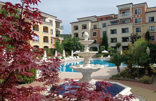 Sozopol Apartment | Lily Beach Resort - sunrise over the sea - Sozopol