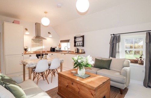 Fochabers Cottage | LILY COLLIE'S, pet friendly, with open fire in Fochabers