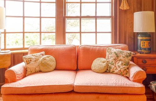 Vineyard Haven House | Lily Hill