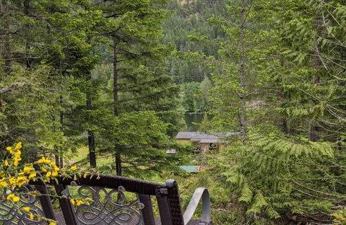 Madeira Park House | Lily Lake Rock RV surrounded by nature