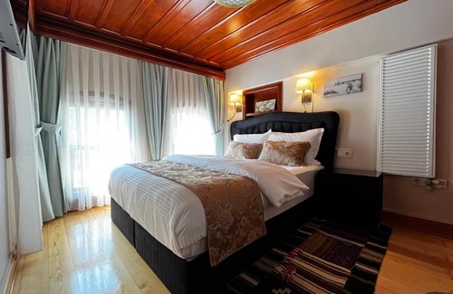 Emin Sinan Apartment | Lily Mansion