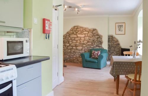 Llanfynydd House | Lily Of The Valley - Uk47133