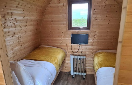 Boston Apartment | Lily pad glamping pod basic hut