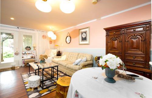 Charlottetown Hotel | Lily's garden