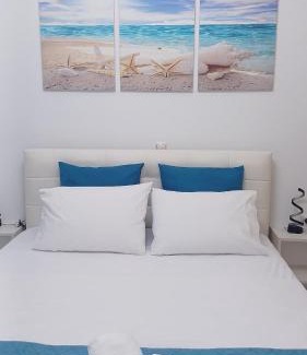 Skala Apartment | Lily's modern apartment downtown Skala