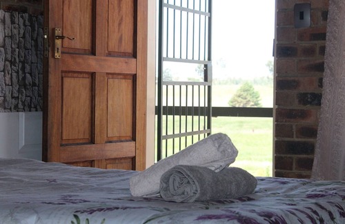 Emalahleni House | Lily Villa Country Lodge