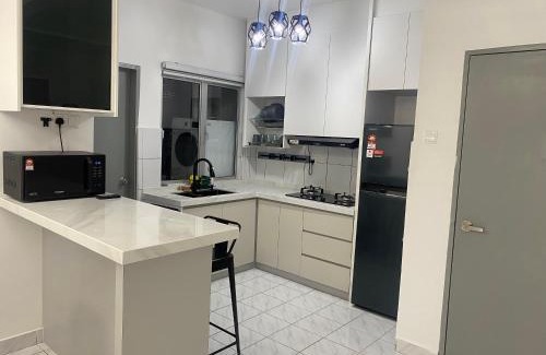 Bukit Serindit Apartment | Lilyhouse homestay-مسلم