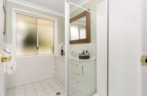 Robertson Cottage | Lilyview Cottage - Robertson