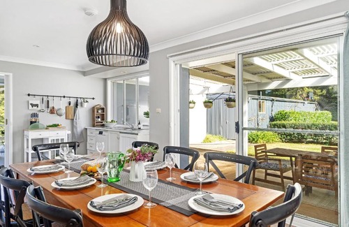 Robertson House | Lilyview Cottage - Robertson