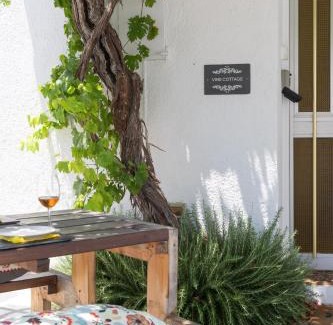 Akrotiri House | LIMASSOL AKROTIRI BEACH VINE COTTAGE a