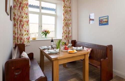Grosmont House | Limber View