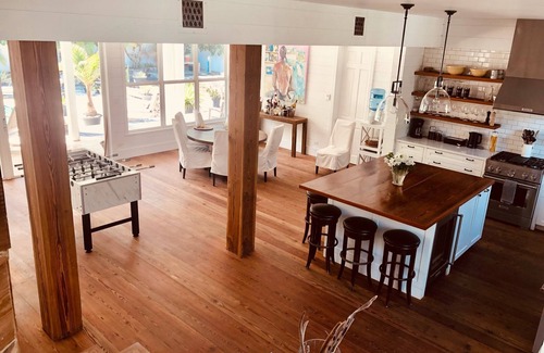 Dunmore Town House | Limbo- Private house newly renovated short walk to the beach or dock